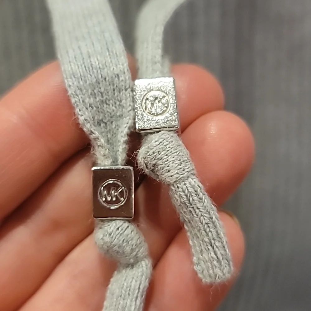 𝅺michael Kors Sweater - Picture 3 of 6